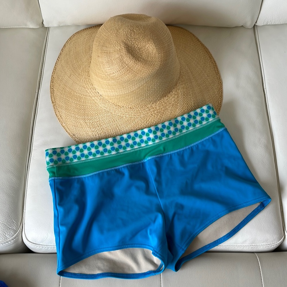 5/$15 Lands' end swim bottom 8 (Fits tight for sz 8)